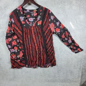 TORRID LONG SLEEVE‎ FLOWER SHIRT SIZE 00